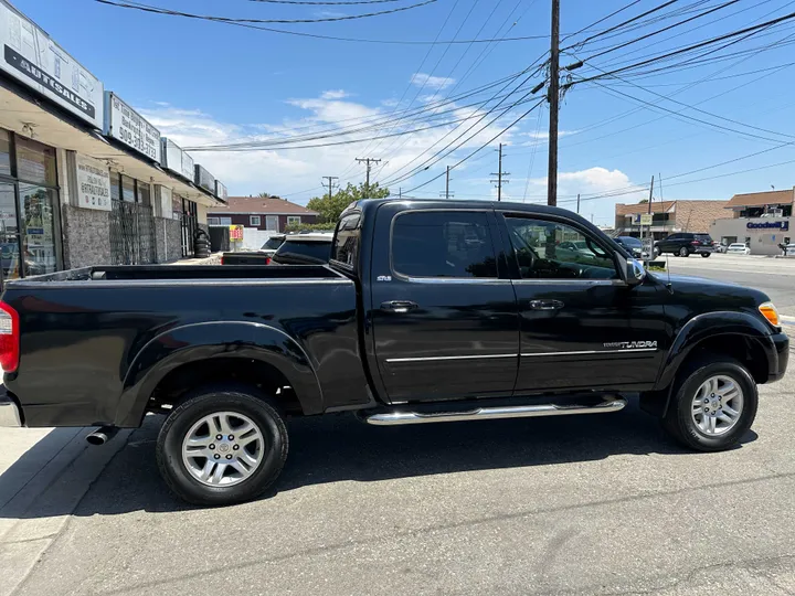 BLACK, 2005 TOYOTA TUNDRA DOUBLE CAB Image 15