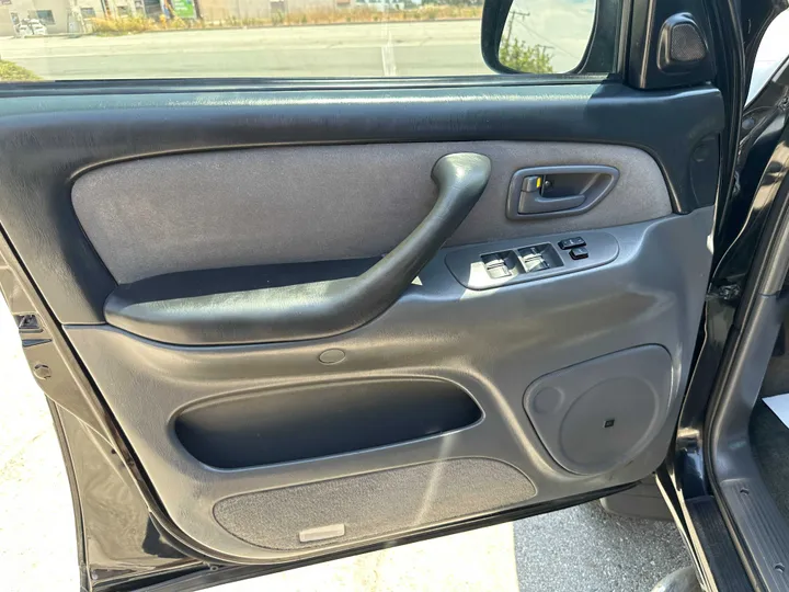 BLACK, 2005 TOYOTA TUNDRA DOUBLE CAB Image 19