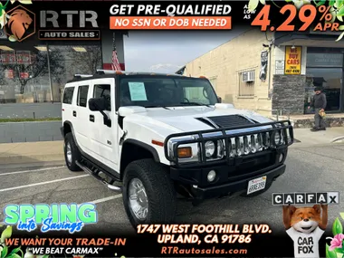 WHITE, 2005 HUMMER H2 Image 3