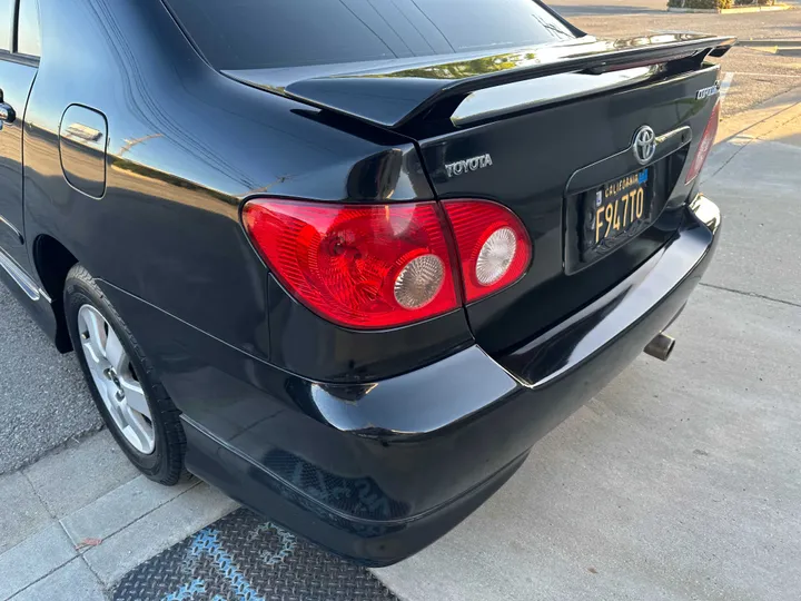 BLACK, 2006 TOYOTA COROLLA Image 9