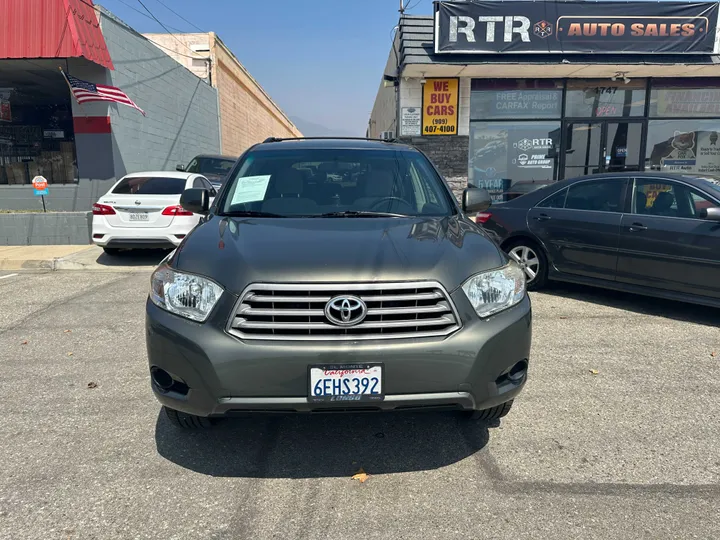 GREY, 2008 TOYOTA HIGHLANDER Image 3