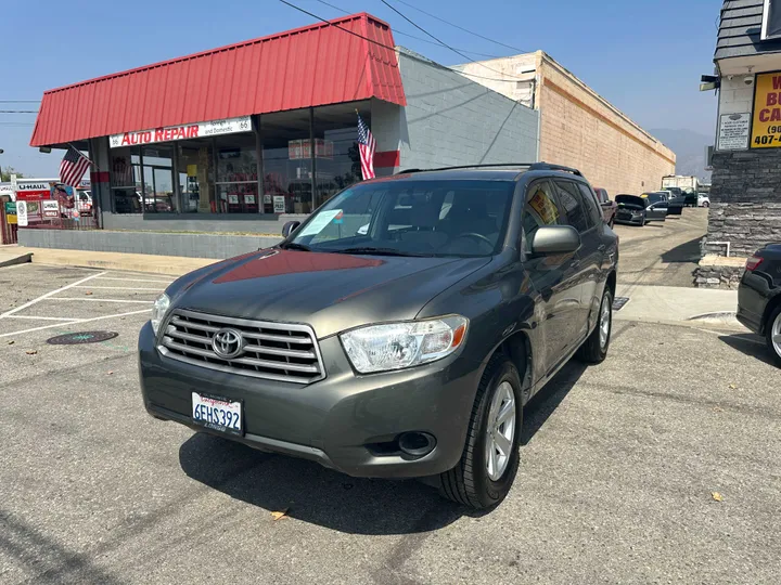 GREY, 2008 TOYOTA HIGHLANDER Image 5