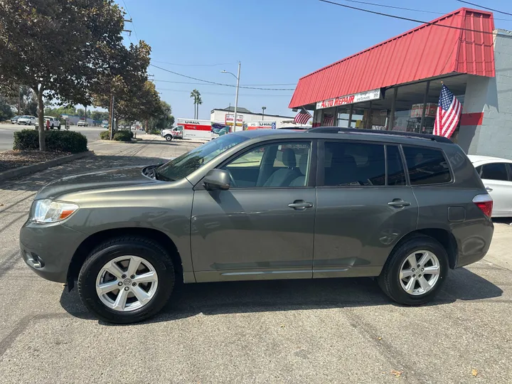 GREY, 2008 TOYOTA HIGHLANDER Image 7