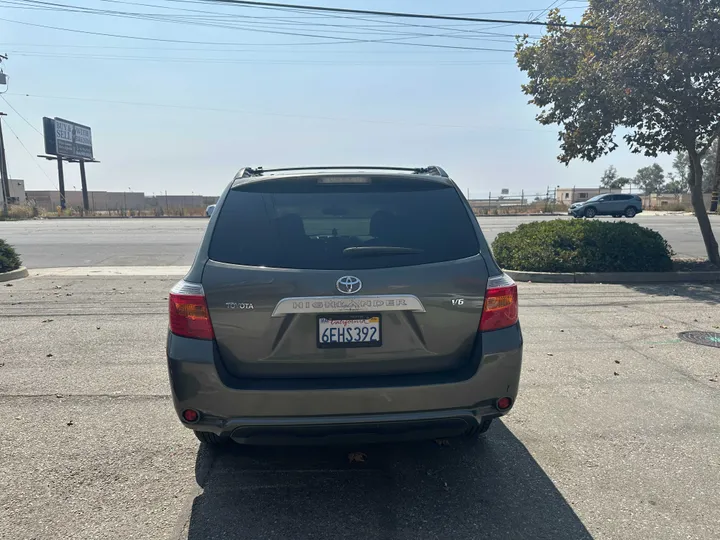 GREY, 2008 TOYOTA HIGHLANDER Image 10