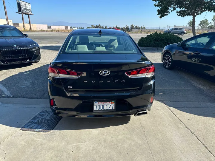 BLACK, 2019 HYUNDAI SONATA Image 10