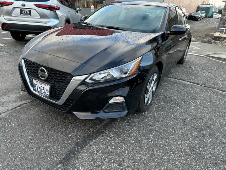 BLACK, 2020 NISSAN ALTIMA Image 6