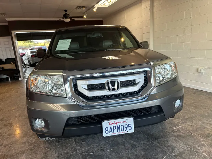 GREY, 2011 HONDA PILOT Image 3