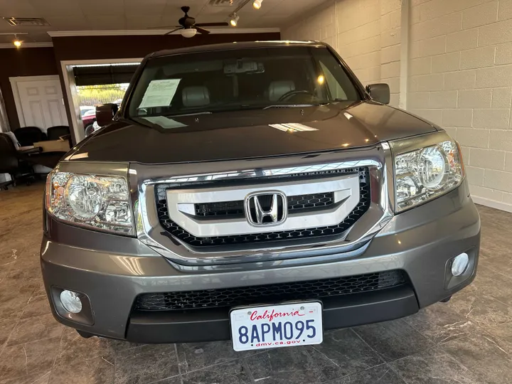 GREY, 2011 HONDA PILOT Image 4