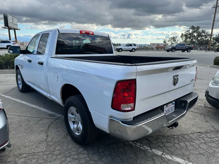 WHITE, 2020 RAM 1500 CLASSIC QUAD CAB Image 8