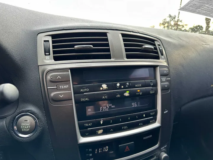 GREY, 2007 LEXUS IS Image 25