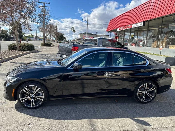 BLACK, 2019 BMW 3 SERIES Image 7