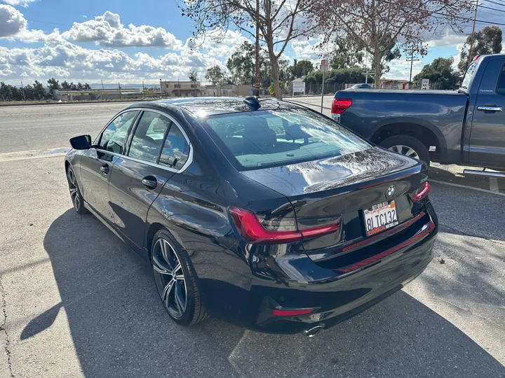 BLACK, 2019 BMW 3 SERIES Image 8