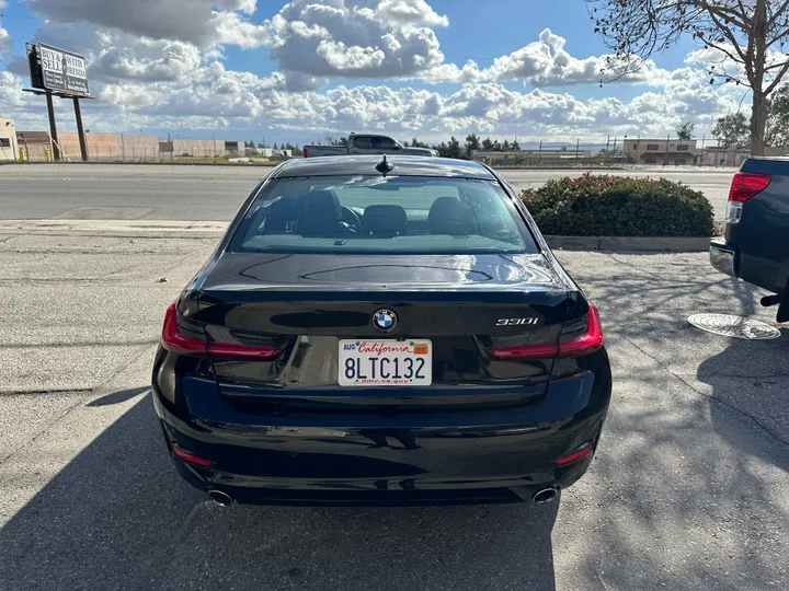 BLACK, 2019 BMW 3 SERIES Image 10