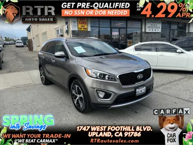 SILVER, 2016 KIA SORENTO Image 2