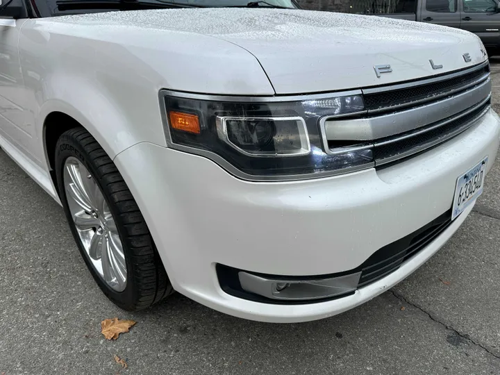 WHITE, 2014 FORD FLEX Image 2