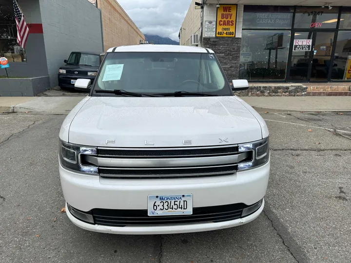 WHITE, 2014 FORD FLEX Image 4