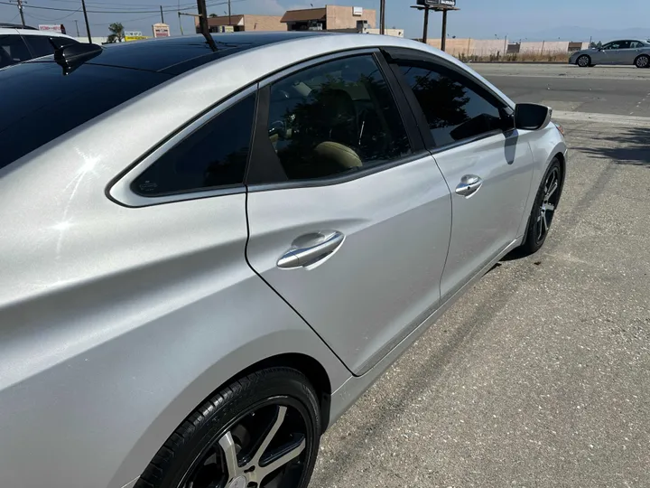 SILVER, 2014 HYUNDAI AZERA Image 16