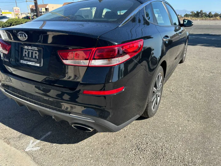 2019 KIA OPTIMA Image 13