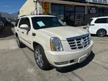 WHITE, 2011 CADILLAC ESCALADE Thumnail Image 2