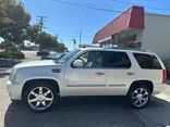 WHITE, 2011 CADILLAC ESCALADE Thumnail Image 7