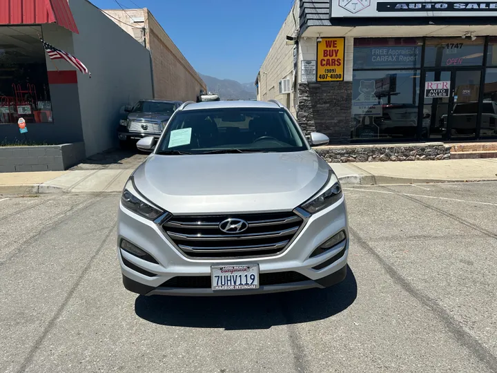 SILVER, 2016 HYUNDAI TUCSON Image 3