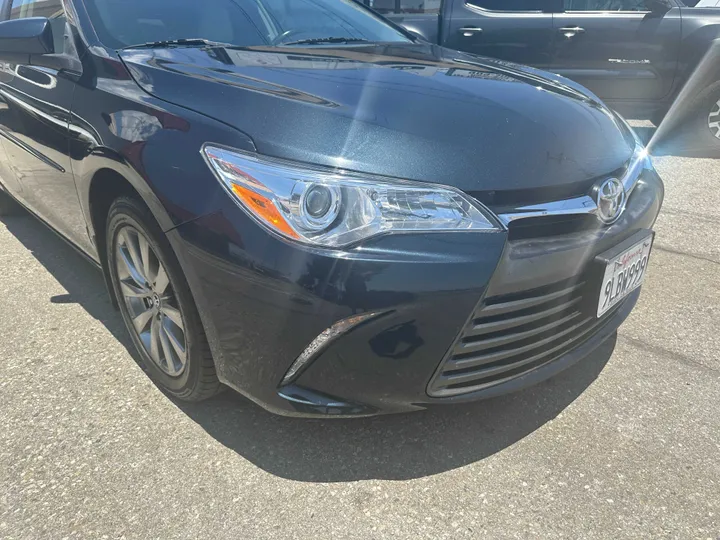 GREY, 2015 TOYOTA CAMRY Image 2