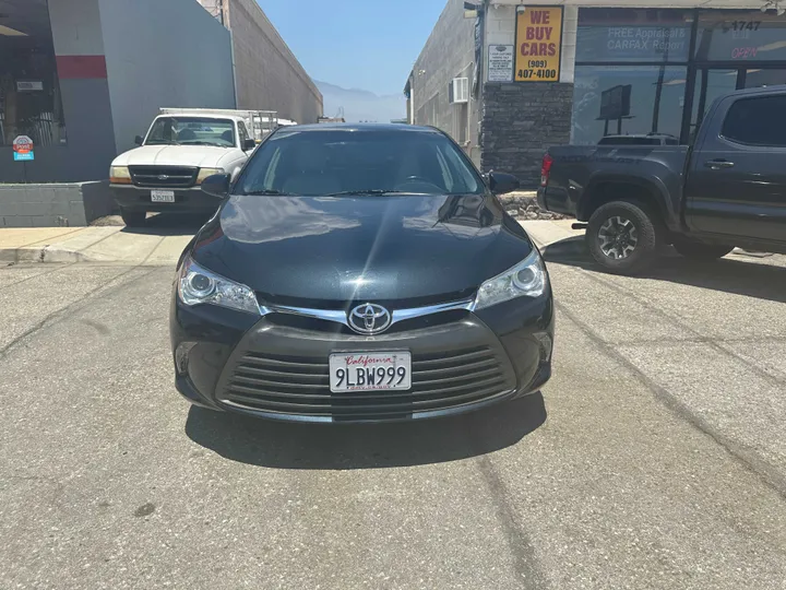 GREY, 2015 TOYOTA CAMRY Image 3