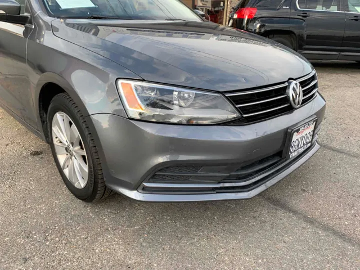 GRAY, 2016 VOLKSWAGEN JETTA Image 2