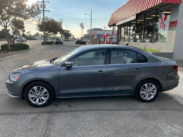 GRAY, 2016 VOLKSWAGEN JETTA Image 7