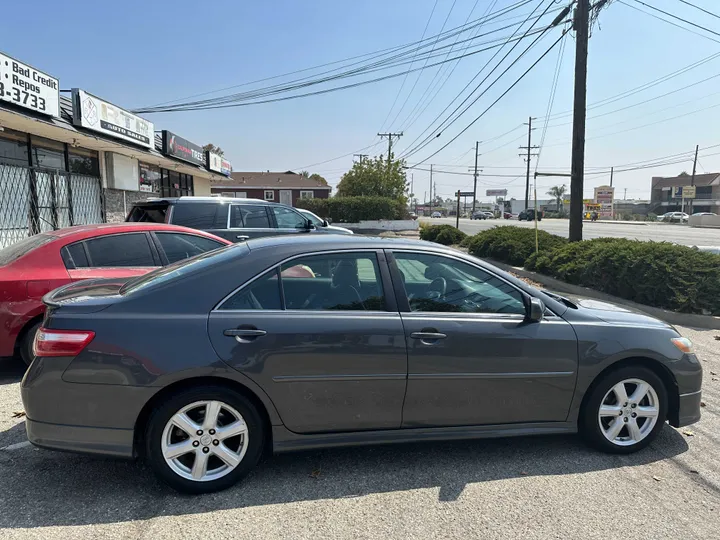 GREY, 2009 TOYOTA CAMRY Image 14