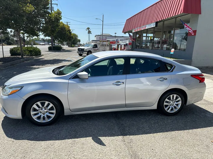 SILVER, 2016 NISSAN ALTIMA Image 7