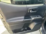 GREY, 2016 TOYOTA TACOMA DOUBLE CAB Thumnail Image 33