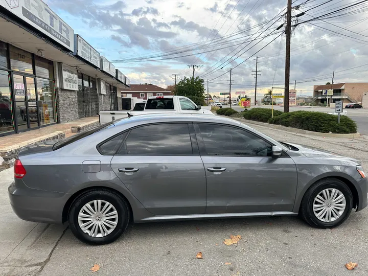 GREY, 2014 VOLKSWAGEN PASSAT Image 14