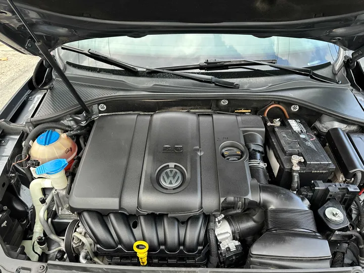 GREY, 2014 VOLKSWAGEN PASSAT Image 45