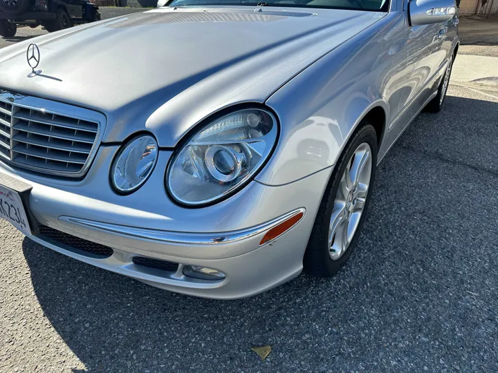 SILVER, 2006 MERCEDES-BENZ E-CLASS Image 6