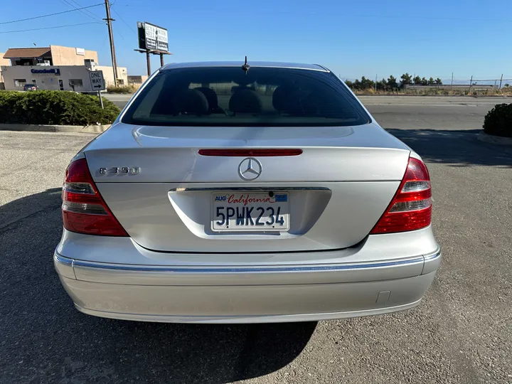 SILVER, 2006 MERCEDES-BENZ E-CLASS Image 11