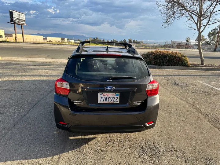 GREY, 2016 SUBARU IMPREZA Image 10