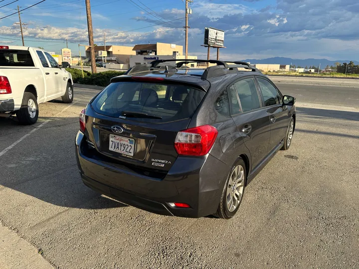 GREY, 2016 SUBARU IMPREZA Image 12