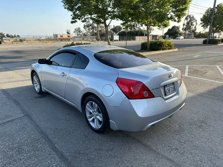 SILVER, 2013 NISSAN ALTIMA Image 8