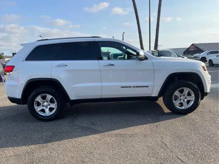 WHITE, 2017 JEEP GRAND CHEROKEE Image 6