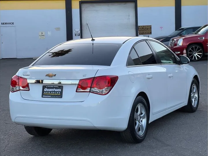 WHITE, 2014 CHEVROLET CRUZE Image 5