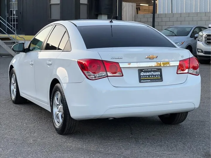 WHITE, 2014 CHEVROLET CRUZE Image 3