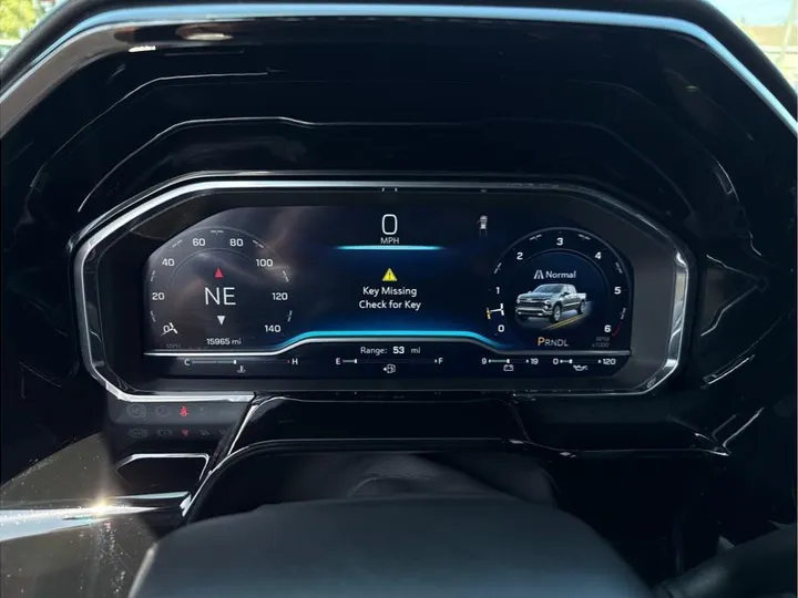 RED, 2023 CHEVROLET SILVERADO 1500 CREW CAB Image 16