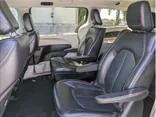 BLACK, 2018 CHRYSLER PACIFICA HYBRID Thumnail Image 23