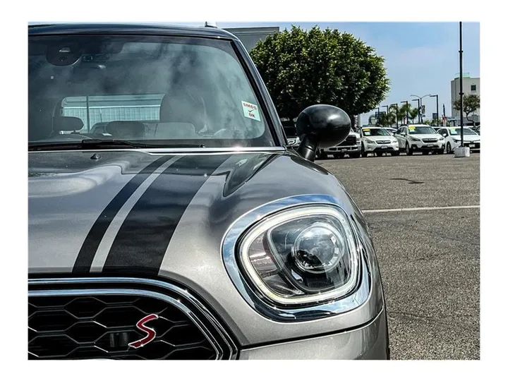 SILVER, 2019 MINI COUNTRYMAN Image 9