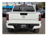 WHITE, 2022 NISSAN FRONTIER CREW CAB Thumnail Image 4