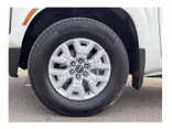 WHITE, 2022 NISSAN FRONTIER CREW CAB Thumnail Image 21