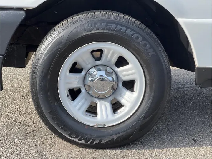 WHITE, 2009 FORD RANGER REGULAR CAB Image 9