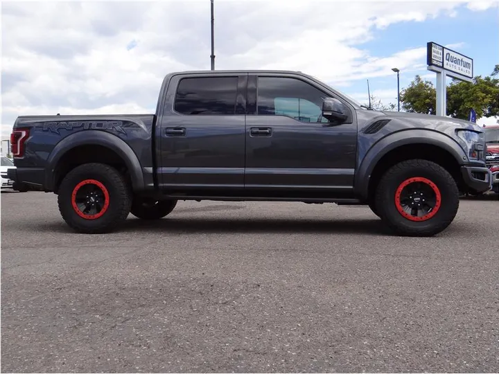 GRAY, 2018 FORD F150 SUPERCREW CAB Image 6