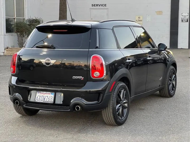 BLACK, 2012 MINI COUNTRYMAN Image 5